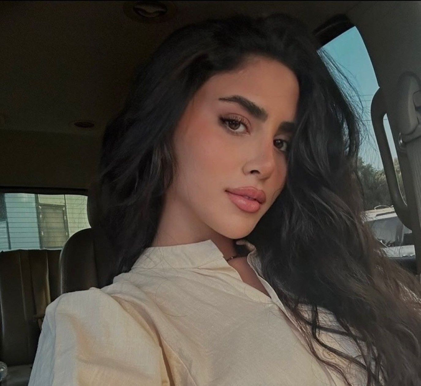من بين المتنافسات .. إليكم الفائزة بجائزة أفضل ابتسامة في حفل انتخاب ملكة جمال لبنان 2025
