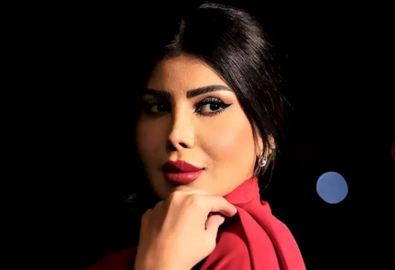 إلهام الفضالة وزوجها شهاب جوهر يؤديان مناسك العمرة.. تفاعل واسع من المشاهير