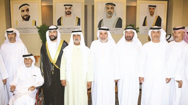 نهيان بن مبارك يحضر أفراح الزرعوني والبلوشي في العين