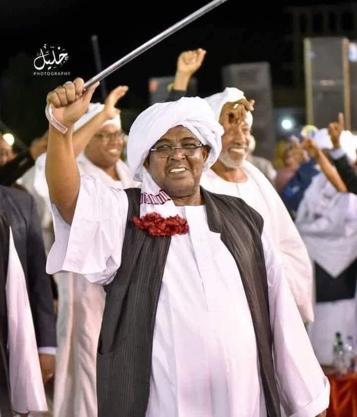 الموت يغيب رئيس الوزراء السوداني السابق ورجل الشرق الأشهر “أيلا” والجمهور ينعيه: (وداعاً مفجر نهضة الثغر)
