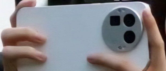 تكنولوجيا: تسريب جديد لهاتف Realme GT 8 Pro يكشف صورة حية ومواصفات قوية