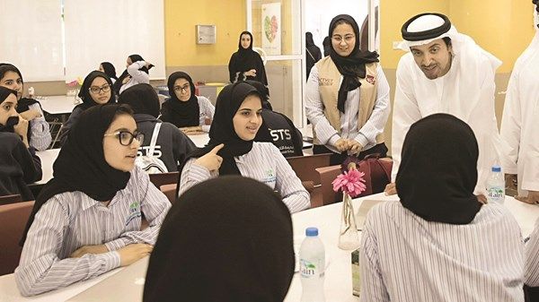 هزاع بن زايد: المعلمون صناع حضارة ومصدر إلهام