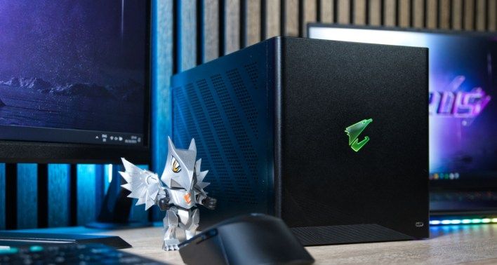 تكنولوجيا: Gigabyte توسّع توفر وحدة Aorus RTX 5090 Thunderbolt 5 eGPU عالميًا