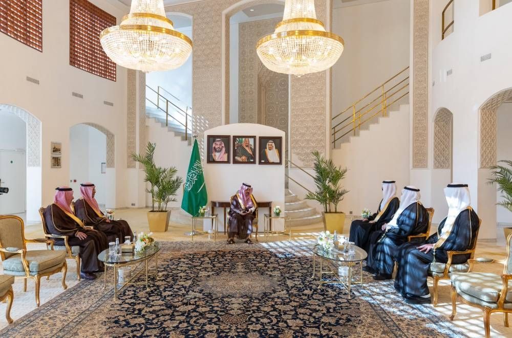 القناصل المعينون حديثا يؤدون القسم