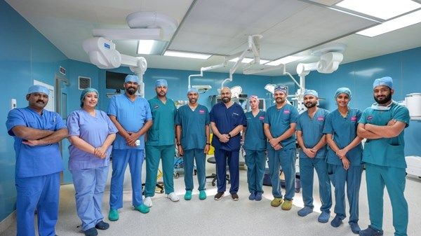 «برجيل» يعلن إجراء أول عملية من نوعها لزراعة مضخّة الشريان الكبدي