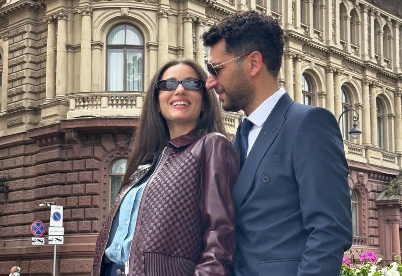 مراد يلدريم وزوجته إيمان الباني يحتفلان بيوم ميلاد ابنتهما ميراي الثالث وسط ديكور مميز