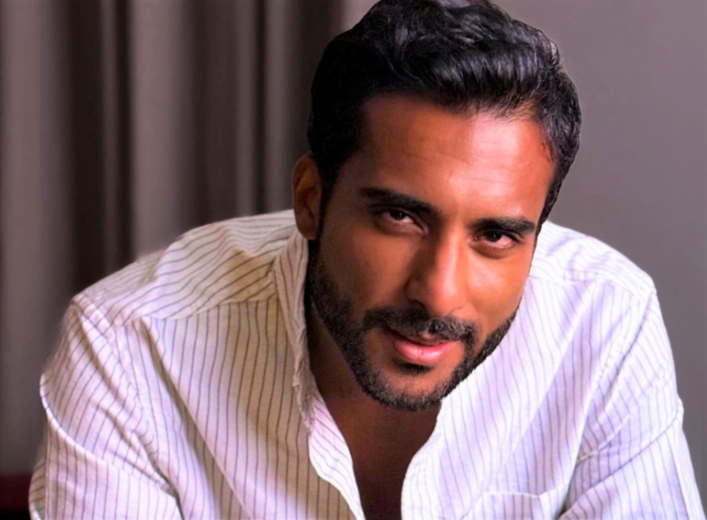 منصور البلوشي يكشف عن ثلاثة أعمال قادمة له.. أحدها مع هدى حسين