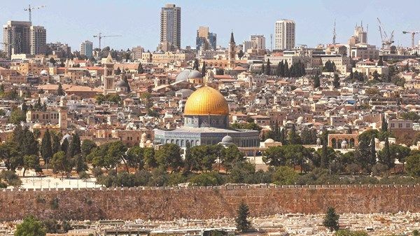 1300 مستوطن إسرائيلي يقتحمون «الأقصى»