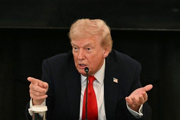 ترامب: إسرائيل وحماس وقعتا على أولى مراحل خطتنا للسلام