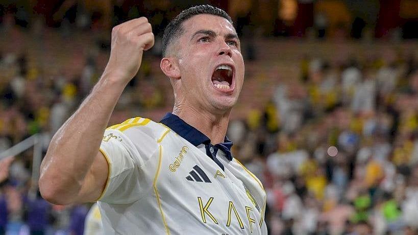 بلومبرغ تدرجه كأول لاعب كرة قدم تتجاوز ثروته 1.4 مليار دولار.. كريستيانو رونالدو ينضم إلى نادي المليارديرات
