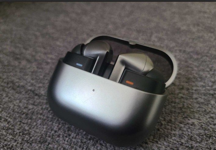 تكنولوجيا: تسريب Galaxy Buds 4 يكشف عن تصميم أكثر نعومة واستدارة