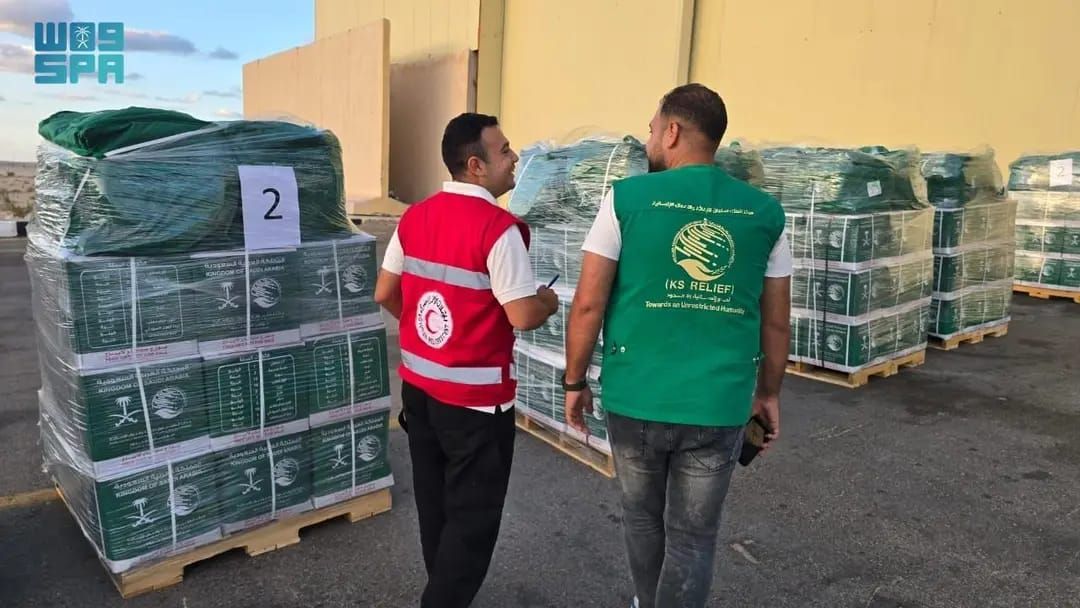الطائرة الإغاثية السعودية الـ67 تصل إلى مطار العريش محمّلة بالمساعدات الإنسانية للشعب الفلسطيني في غزة