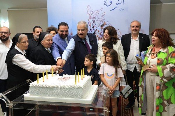 بالصور- الدكتور روي حرب يوقّع “النزوة”… رواية تُسائل الإنسان وتكسر القوالب