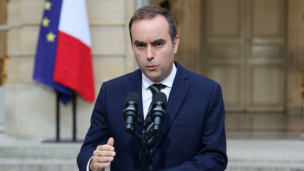 إعلان تشكيل حكومة جديدة في فرنسا