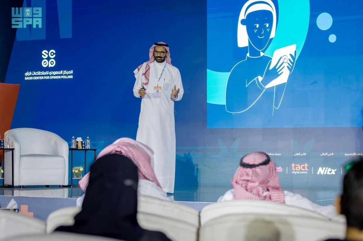 معرض «الرياض تقرأ» يناقش انتقال القراءة من الورق إلى الشاشة