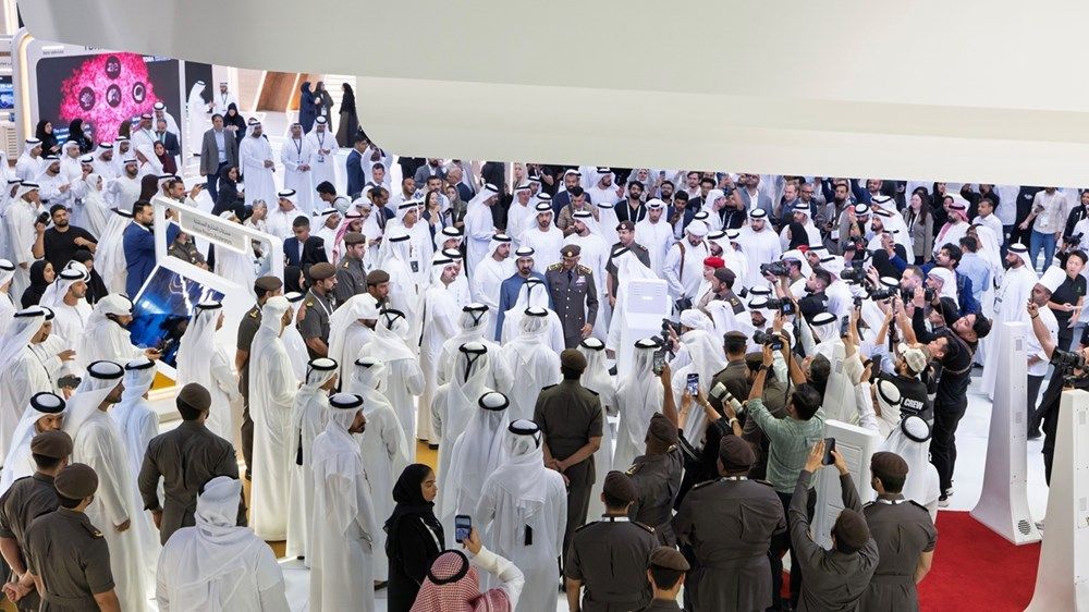 محمد بن راشد يفتتح «جيتكس جلوبال 2025» ويطّلع على أحدث حلول التكنولوجيا والذكاء الاصطناعي