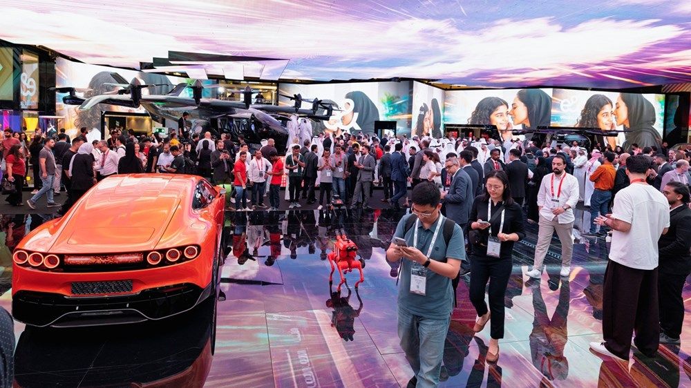 محمد بن راشد يفتتح «جيتكس جلوبال 2025» ويطّلع على أحدث حلول التكنولوجيا والذكاء الاصطناعي