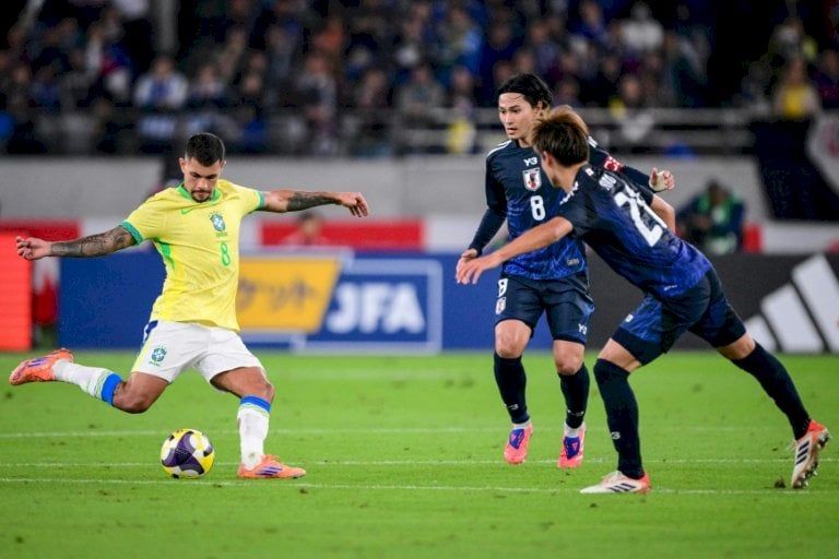 اليابان تحقق أول فوز في تاريخها على البرازيل