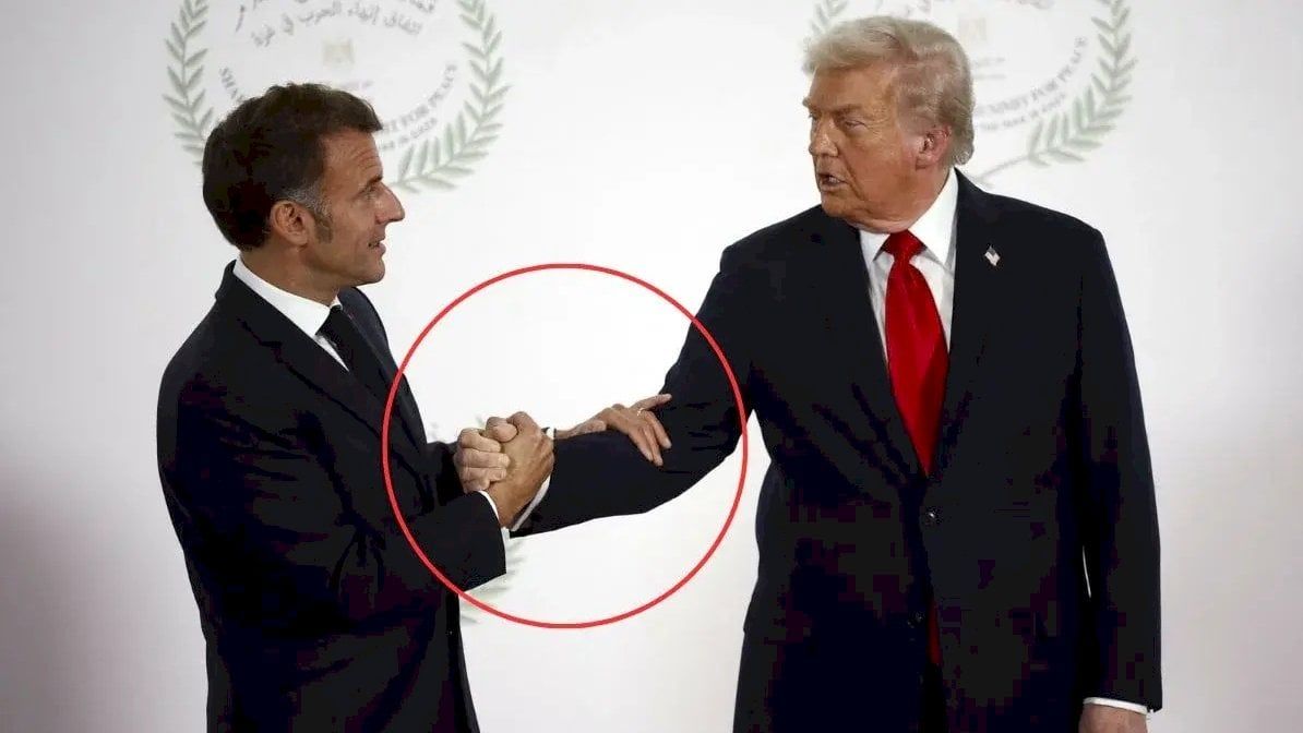 مصافحة أم مصارعة؟.. ترامب وماكرون حديث العالم (فيديو)