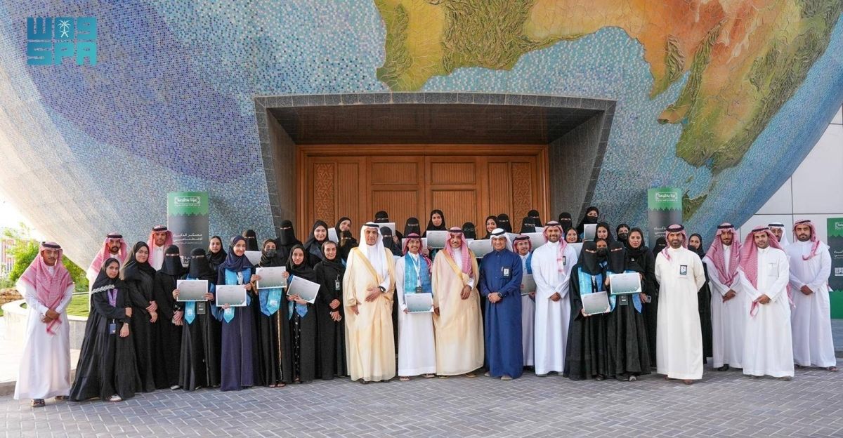 وزير الإعلام يشهد احتفاء أكاديمية «واس» بـ24 طالبا وطالبة