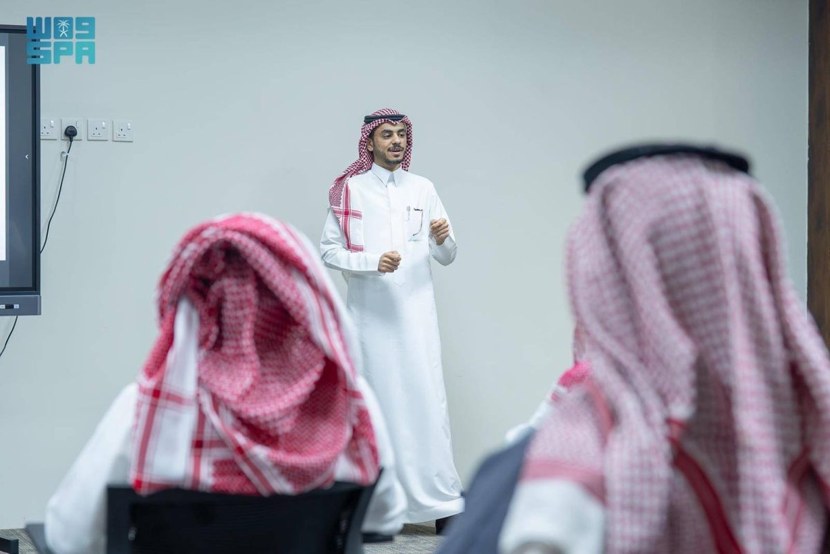 غرفة جازان تنفذ ورشة عمل لتعزيز استخدام الذكاء الاصطناعي