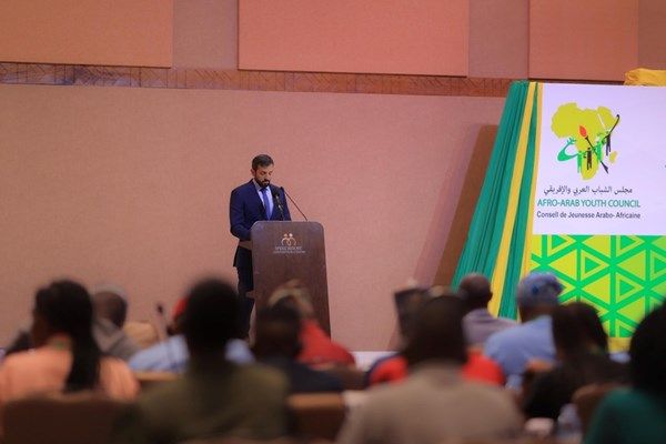 نيابة عن رئيس الدولة.. سلطان النيادي يحضر احتفالات أوغندا بذكرى استقلالها