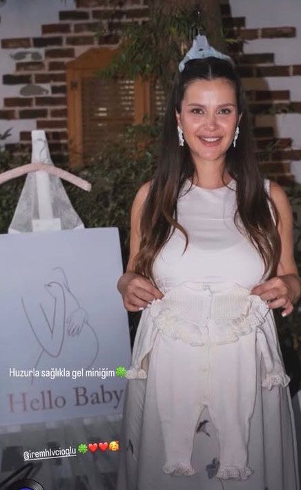 نجمة “وجع القلب” تُرزق بطفلها الأوّل وسط سيل من التهاني