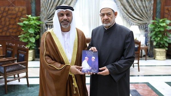 شيخ الأزهر يشيد بدعم رئيس الدولة لرسالة الأزهر ويثمن جهود الإمارات في تعزيز قيم التسامح