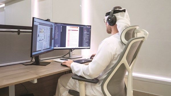 «أبوظبي للدفاع المدني» تُتيح مراجعة المخططات عبر الاتصال المرئي