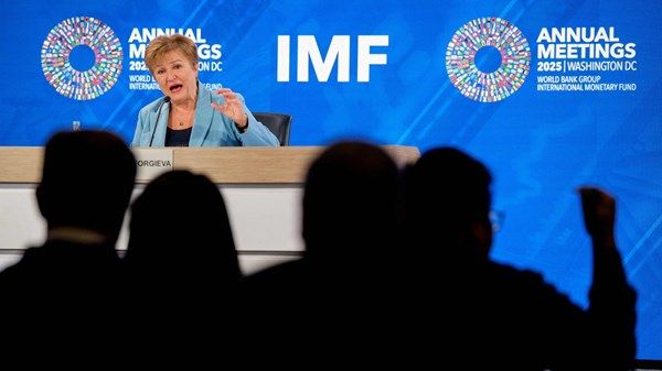 صندوق النقد الدولي يدعو لإرساء السلام في غزة