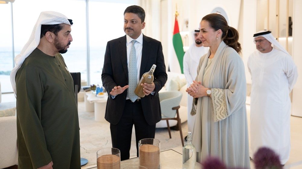حمدان بن زايد يستقبل مريم المهيري ويطّلع على جهود شركة «براري» في دعم الاستدامة البيئية وتقنيات إدارة الغابات