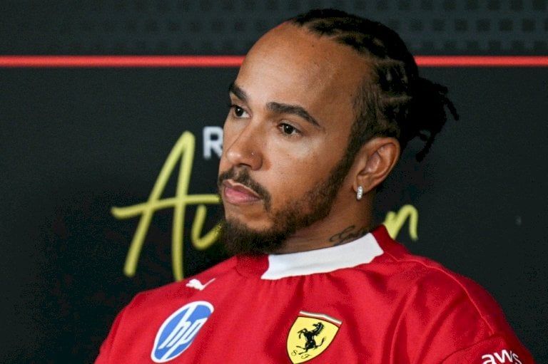 جائزة الولايات المتحدة: هاميلتون يرفض التكهنات بشأن هورنر ويعتبرها "مصدر الهاء"