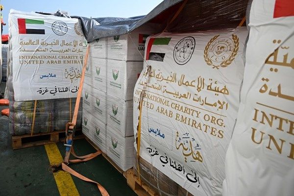 «سفينة الإمارات الإنسانية» تبحر إلى غزة محمّلة بـ 7,200 طن من المساعدات ضمن عملية «الفارس الشهم 3»