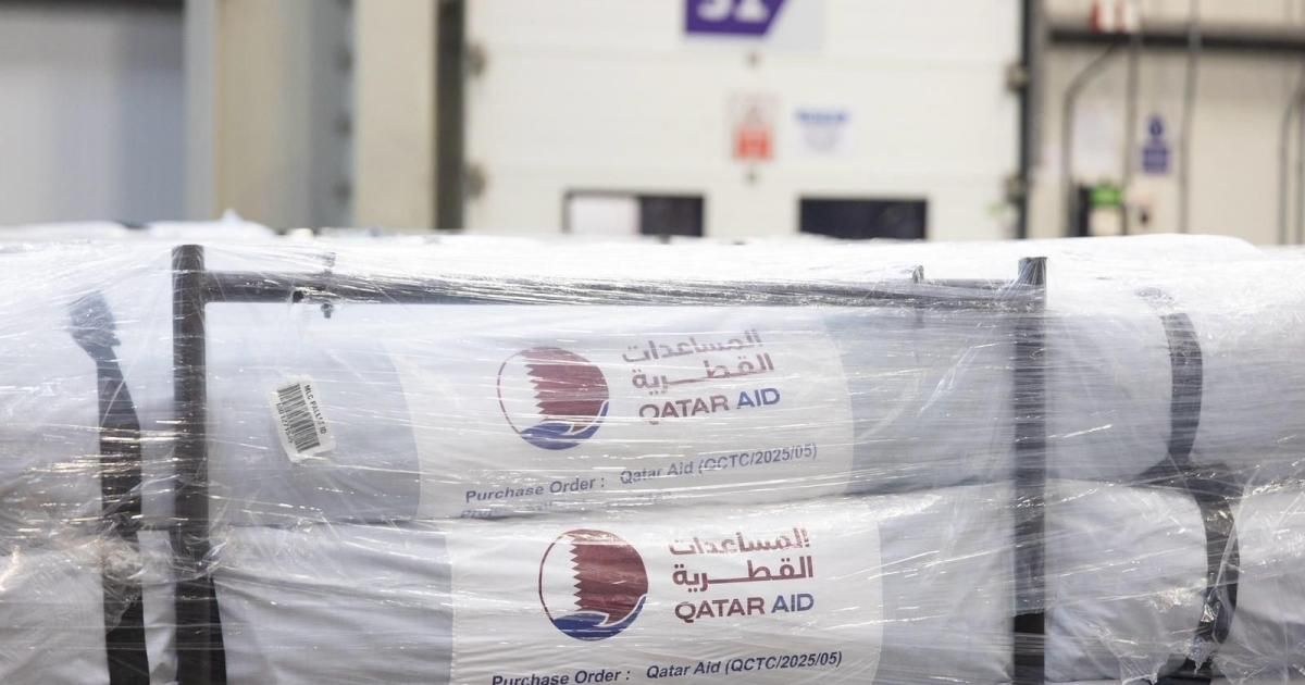 بالصور: قطر تدشّن جسرا بريا من المساعدات إلى غزة يضم أكثر من 87 ألف خيمة