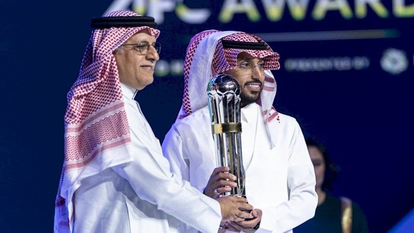 سالم الدوسري أفضل لاعب في تاريخ الكرة السعودية؟ (فيديو)