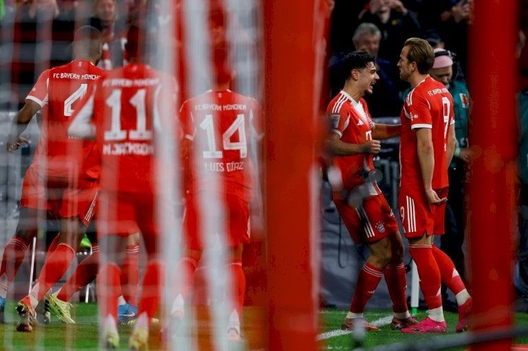 بطولة المانيا: بايرن يحسم قمة الـ "كلاسيكر" ويهدي لايبزيغ الوصافة