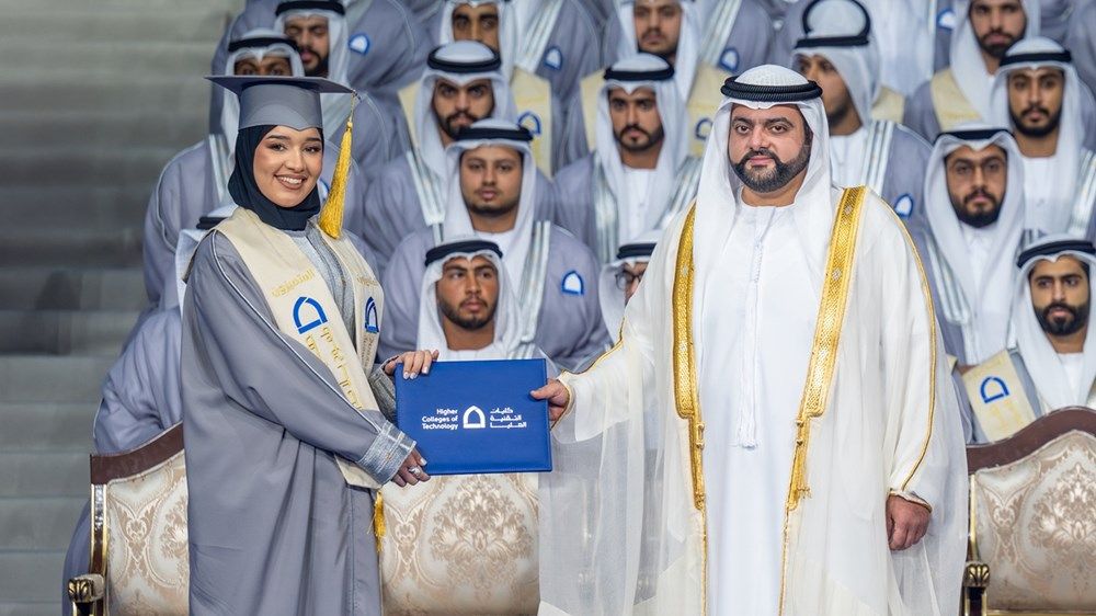 محمد الشرقي يشهد حفل تخريج 535 من كليات التقنية العليا في الفجيرة