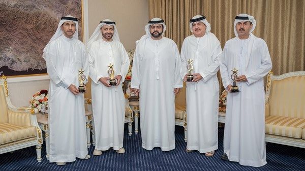 ولي عهد الفجيرة يكرّم المتميزين ضمن برنامج المتسوق السري لحكومة الفجيرة  2024