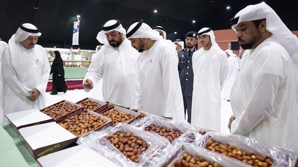 حمدان بن زايد: مهرجان ومزاد الظفرة للتمور منصة لتعزيز الأمن الغذائي وصون التراث