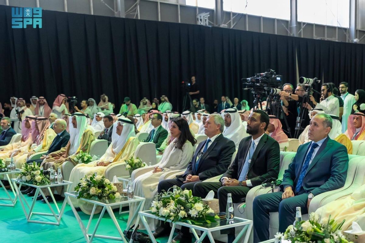 وزير النقل والخدمات اللوجستية يفتتح المؤتمر السعودي للخطوط الحديدية