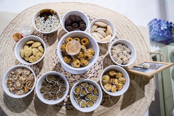 منتجات مبتكرة من نواة التمر تجمع بين الأصالة والاستدامة في "الظفرة للتمور"