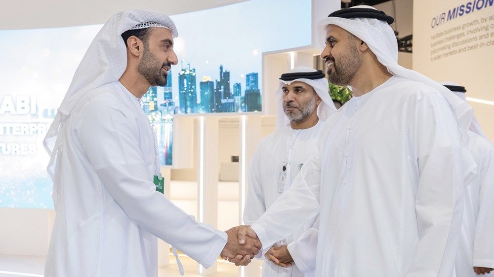 ذياب بن محمد بن زايد يشهد جانباً من فعاليات الأسبوع العالمي للغذاء 2025