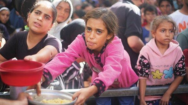 «الأغذية العالمي»: تدفق الغذاء إلى غزة أقل بكثير من المستهدف