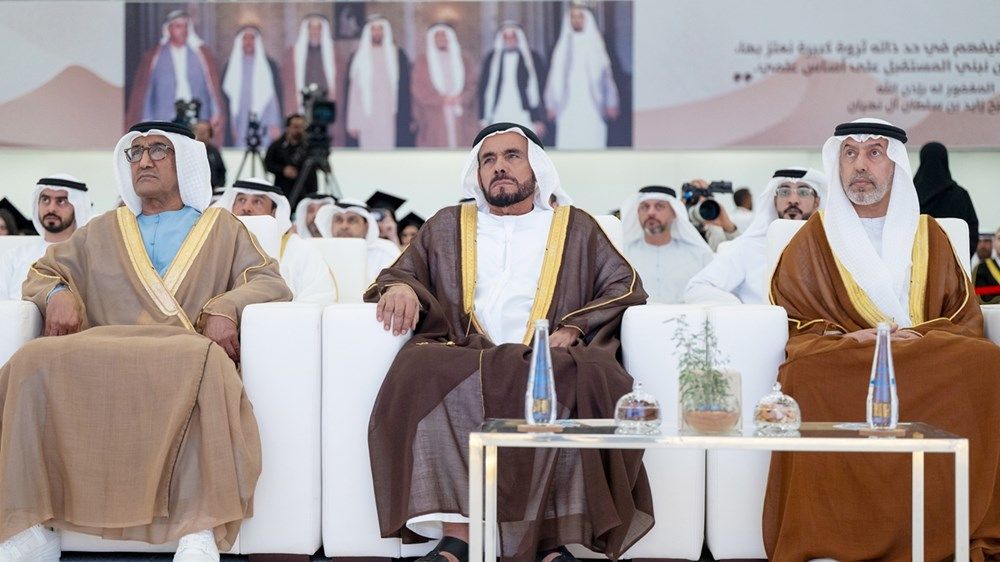 تحت رعاية رئيس الدولة.. هزاع بن زايد يشهد حفل تخريج الدفعة الـ45 من طلبة جامعة الإمارات