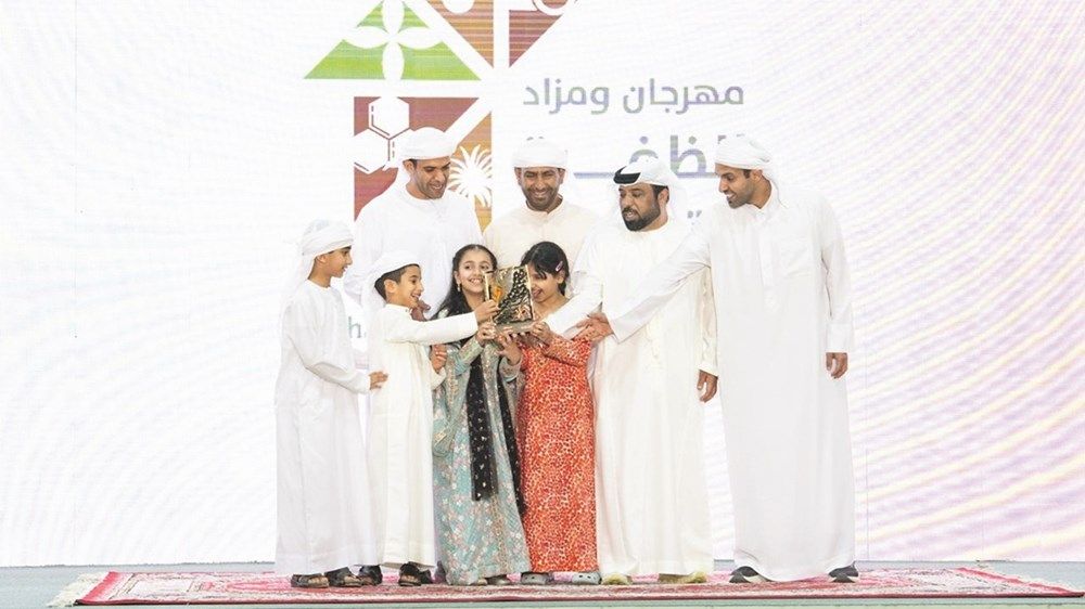 «الظفرة للتمور» يحتفي بالمبدعين وحماة التراث