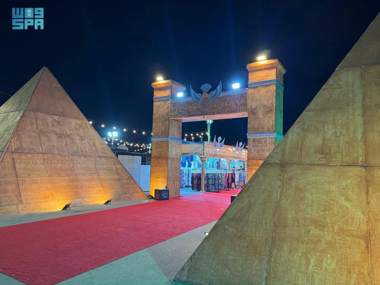 الجناح المصري يلفت أنظار الزوار في مهرجان ليالي سهيل 2025 بالمشغولات اليدوية والتراث المصري الأصيل