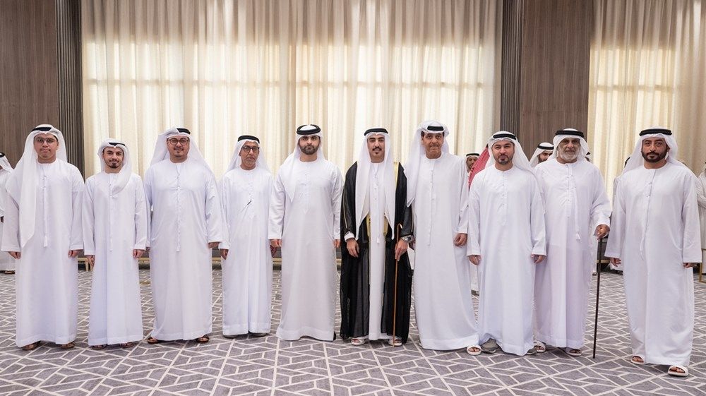 أحمد بن محمد ومنصور بن محمد يحضران أفراح المرزوقي والحمادي