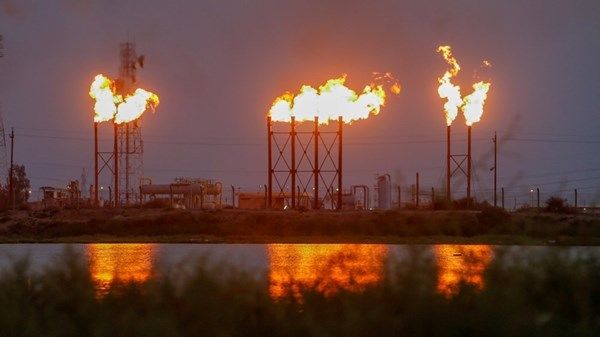 العراق.. قتلى وجرحى بحريق خط أنابيب نفط