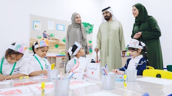 محمد بن راشد يزور مجمع زايد التعليمي بمنطقة الورقاء