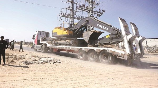 إسرائيل تتهم «حماس» بالمماطلة في تسليم جثث الأسرى